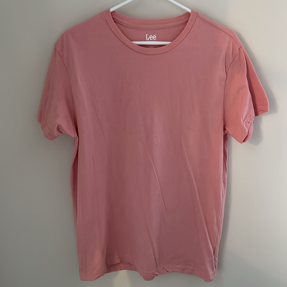 LEE Short Sleeve Salmon Colored T-Shirt